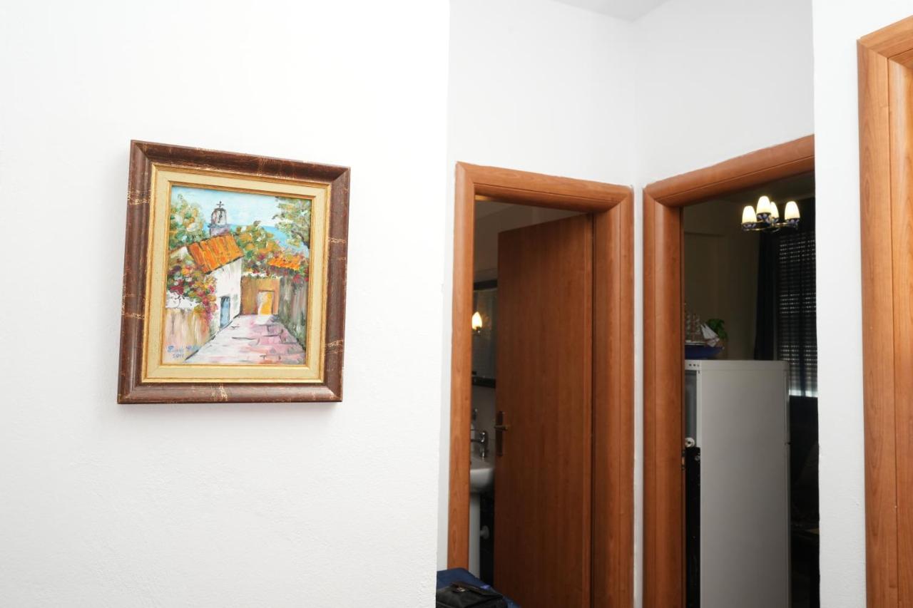 Merry'S Apartment Durrës Buitenkant foto